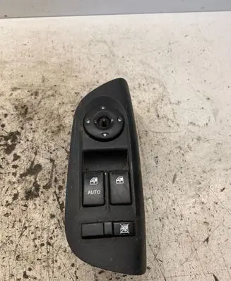 Hyundai Coupe Electric window control switch 935702C500