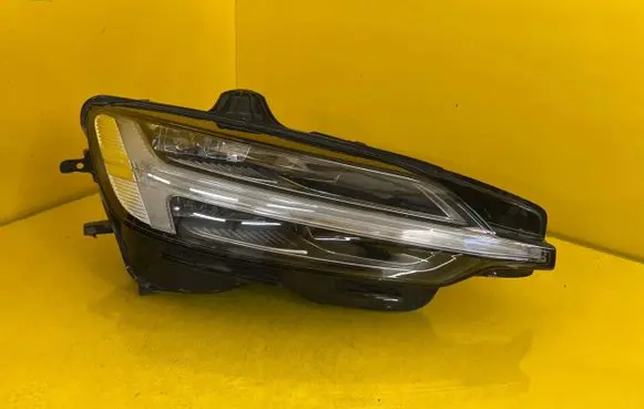 Volvo V60 Headlight/headlamp 32314167
