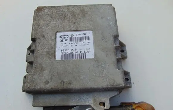 Peugeot Partner Engine control unit/module 9632728780