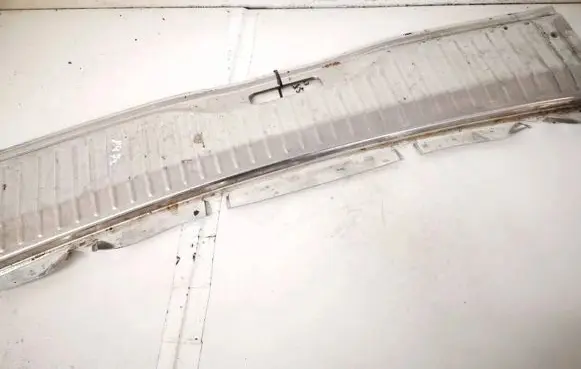 Opel Astra H Other trunk/boot trim element 13203619 332004790