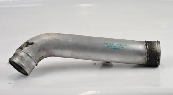 BMW 5 E60 E61 Intercooler hose/pipe 7793896