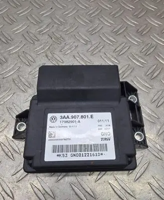 Volkswagen PASSAT B7 Hand brake control module 3AA907801E 17982901A GN00122161