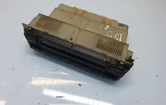 Volkswagen PASSAT B5 Climate control unit