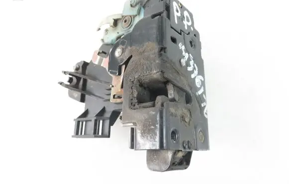 Skoda Fabia Mk1 (6Y) Front door lock 3B183701