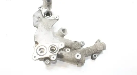Toyota RAV 4 (XA30) Oil filter mounting bracket 