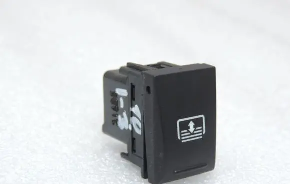 Lancia Thema Windscreen/window heater switch 56046236AB K56046236AB