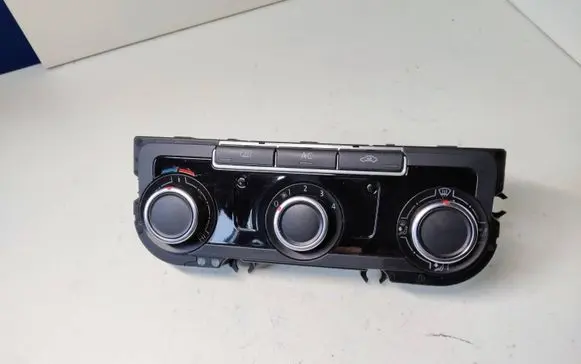 Volkswagen PASSAT B7 Climate control unit 7N0907426AM 5HB00975170