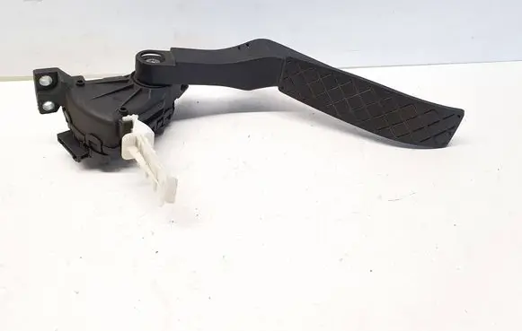 Volkswagen Touareg I Accelerator throttle pedal 7L6723507A