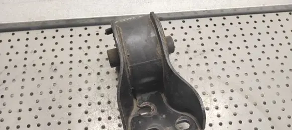 KIA Carnival Engine mount bracket J3MT 4D16