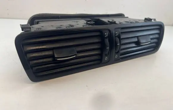 Volkswagen PASSAT B6 Dash center air vent grill 3C1819728F
