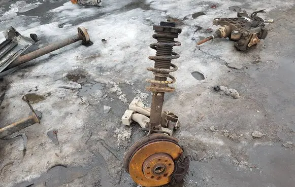 Skoda Octavia Mk2 (1Z) Front wheel hub spindle knuckle 