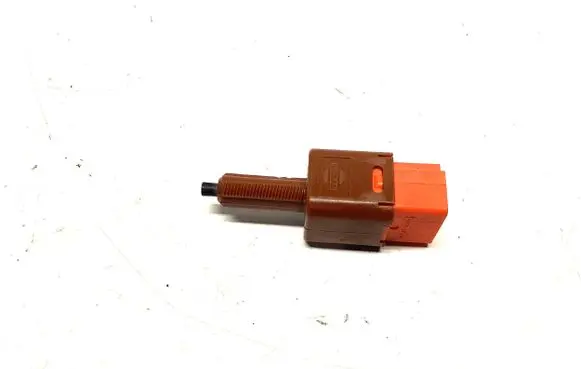 Nissan Qashqai+2 Brake pedal sensor switch