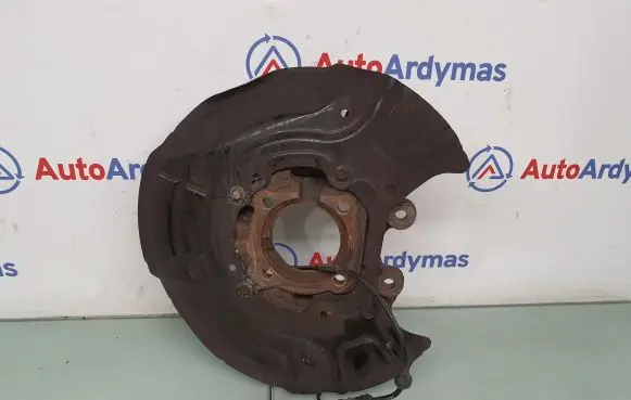 Rear wheel hub spindle/knuckle