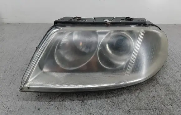 Volkswagen PASSAT B5.5 Headlight/headlamp