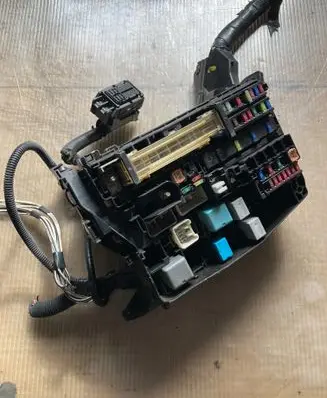 Toyota Avensis T270 Fuse box set