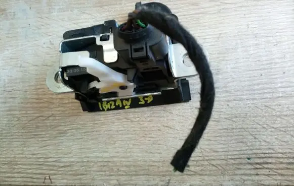 Seat Ibiza IV (6J,6P) Tailgate/trunk/boot lock/catch/latch 6J3827505B NE60738
