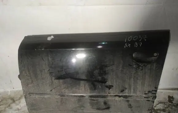 Audi A4 S4 B7 8E 8H Front door JUODOS