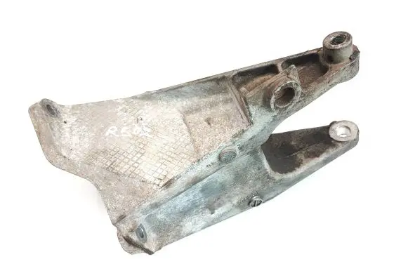 Volkswagen Transporter - Caravelle T5 Engine mounting bracket 7E0199343
