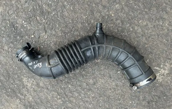 Renault Kangoo II Air intake hose/pipe 8200500384B
