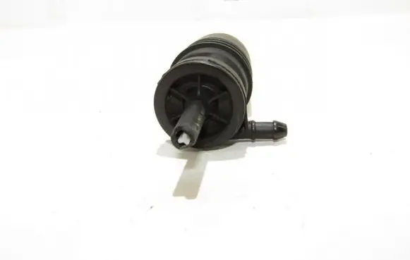 Volkswagen Touareg I Windscreen/windshield washer pump
