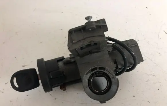 Volkswagen Sharan Ignition lock P012106