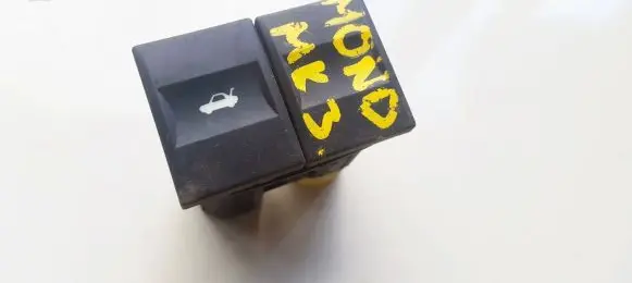 Tailgate opening switch