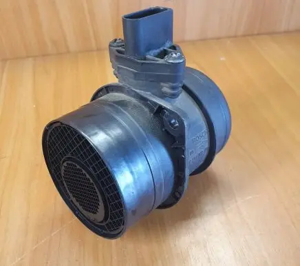 Mitsubishi Outlander Mass air flow meter 0281002461