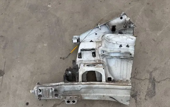 Mercedes-Benz Vito Viano W447 Front side member W47CWIARPP