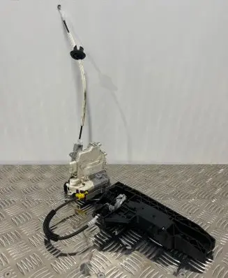 Audi Q5 SQ5 Rear door lock 8K0839015D