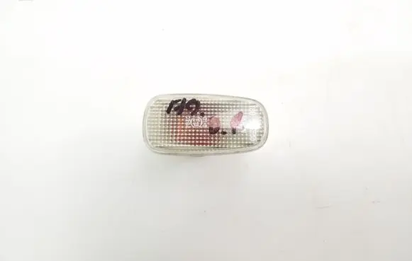 Toyota Corolla Verso E121 Front fender indicator light 8173153010