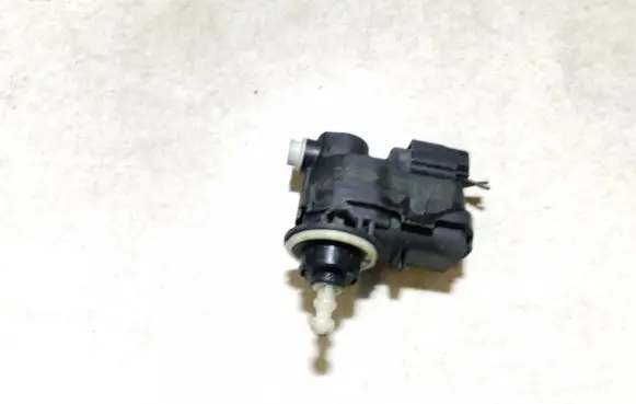 Headlight level adjustment motor