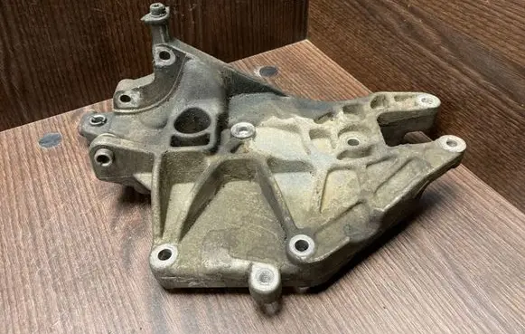 Fiat Fiorino Generator/alternator bracket 55221393