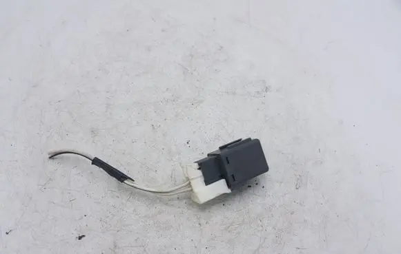 Nissan X-Trail T30 Other relay 40610 24330C9900