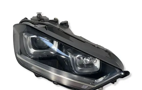 Volkswagen Golf Sportsvan Headlight/headlamp 517941032B