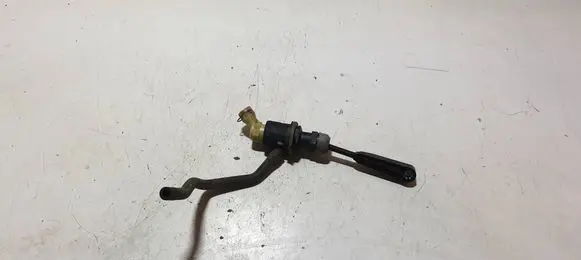 Dacia Sandero II Clutch master cylinder 306100394R
