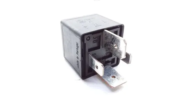 Volvo S80 Other relay 9441158 V23134J52X346