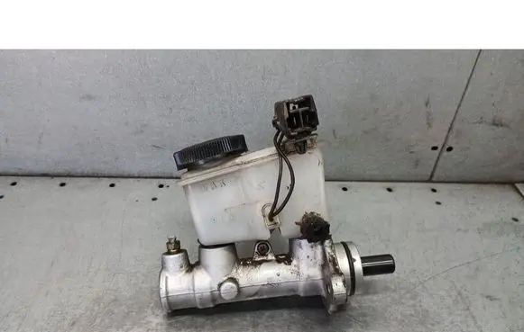 Mazda 323 Master brake cylinder