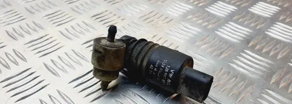 Audi A4 S4 B6 8E 8H Windscreen/windshield washer pump 1J6957651
