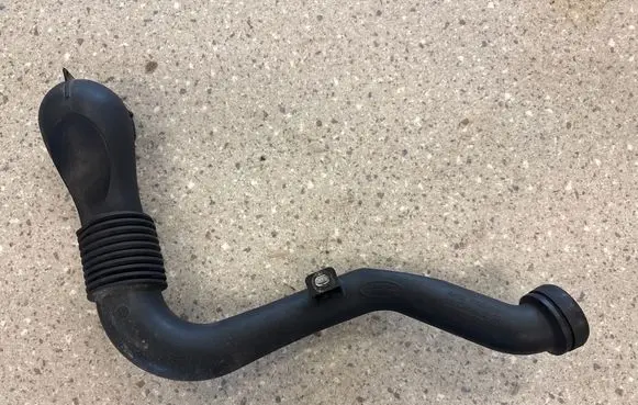 Land Rover Range Rover Sport L320 Air intake hose/pipe AH227990FA 1038108S01