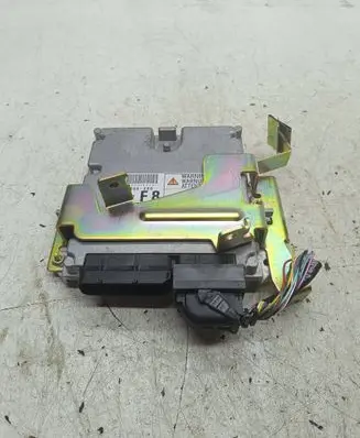 Nissan X-Trail T30 Engine control unit/module Eq405 08E0089