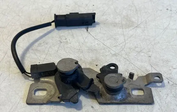 Opel Vivaro Engine bonnet/hood lock/catch 9808870280