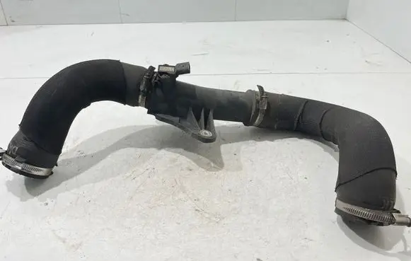 Audi Q5 SQ5 Intercooler hose/pipe 8K0145673E PA6GF30