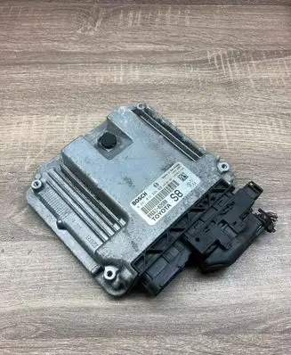 Toyota Auris 150 Engine control unit/module ECU 8966102S80 0281014846