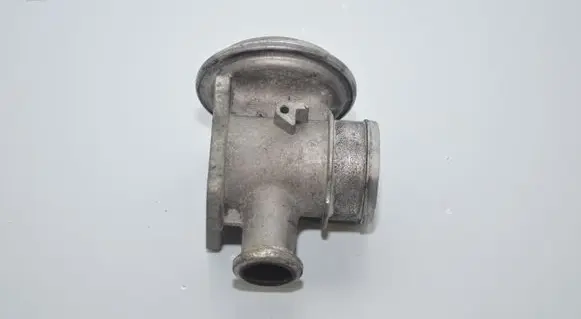 BMW 5 E39 EGR valve 7785452