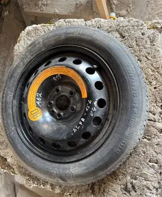 Alfa Romeo 156 R15 spare wheel 