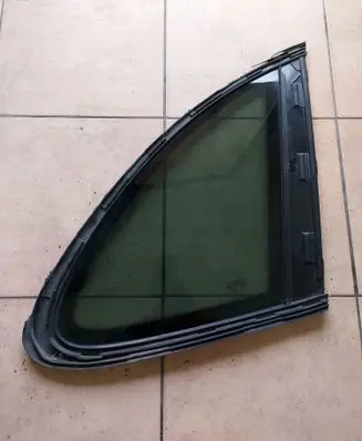 Porsche Cayenne (92A) Rear side window 7p5845297