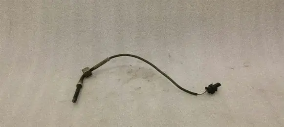 Mercedes-Benz E W211 Exhaust gas temperature sensor A0051539028