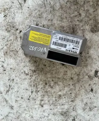 Volvo V70 Airbag control unit/module 8651523