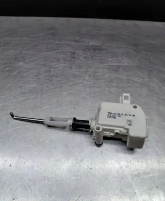 Porsche Cayenne (9PA) Tailgate boot lock/latch motor 7L5827761