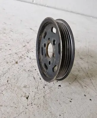 Volkswagen PASSAT B5 Power steering pump pulley 